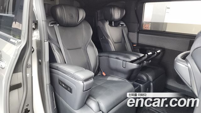 Lexus LM 2025 — photo 17