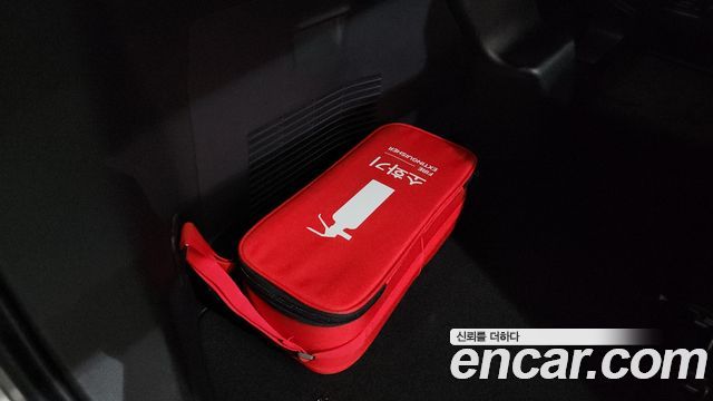Lexus LM 2025 — photo 22