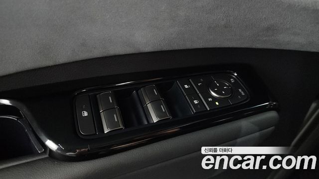 Lexus LM 2025 — photo 33