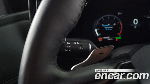 Lexus LM 2025 — photo 35