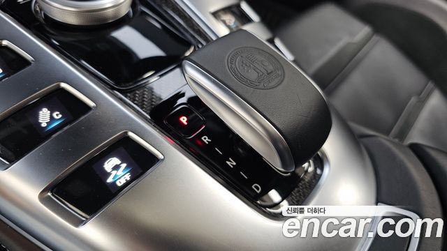 Mercedes-Benz AMG GT 2020 — photo 12