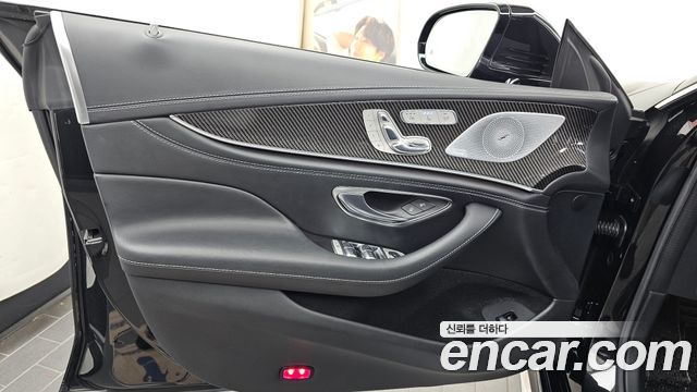 Mercedes-Benz AMG GT 2020 — photo 14