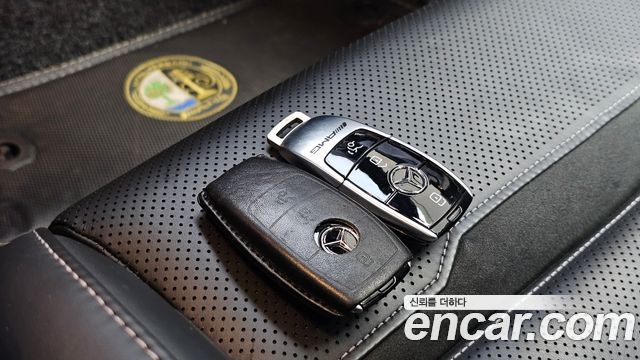 Mercedes-Benz AMG GT 2020 — photo 32