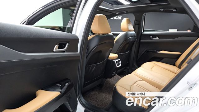 Kia K5 2020 — photo 17