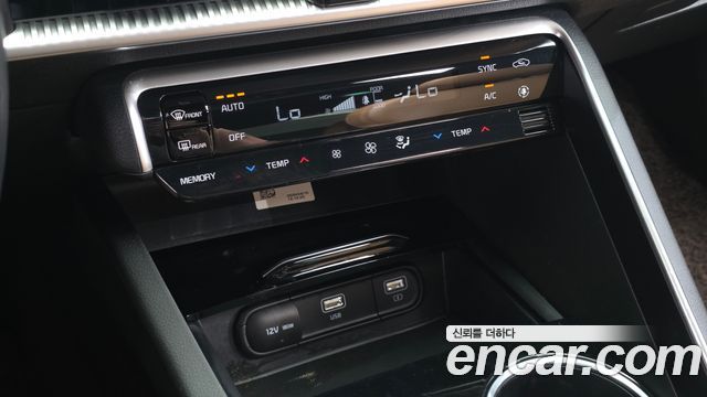 Kia K5 2020 — photo 24