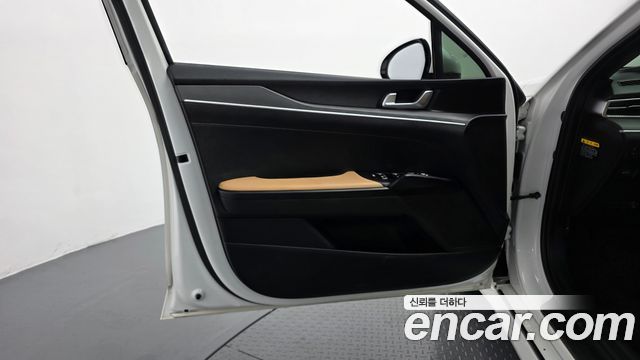 Kia K5 2020 — photo 14
