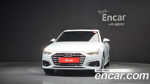 Audi A4 2022 — photo 3