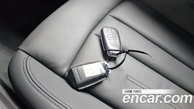 Audi A4 2022 — photo 21