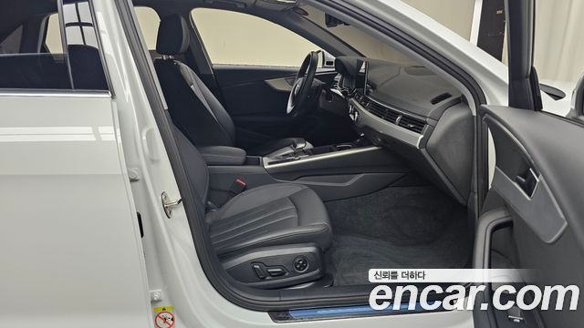 Audi A4 2022 — photo 16