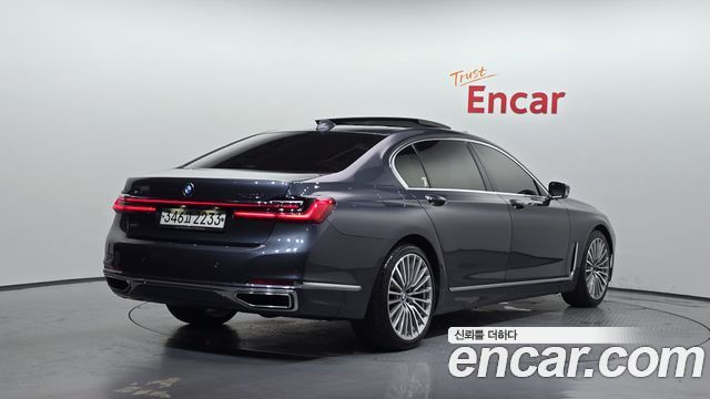BMW 7-Series 2020 — photo 2