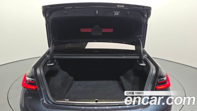 BMW 7-Series 2020 — photo 26