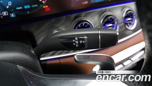 Mercedes-Benz AMG GT 2023 — photo 12