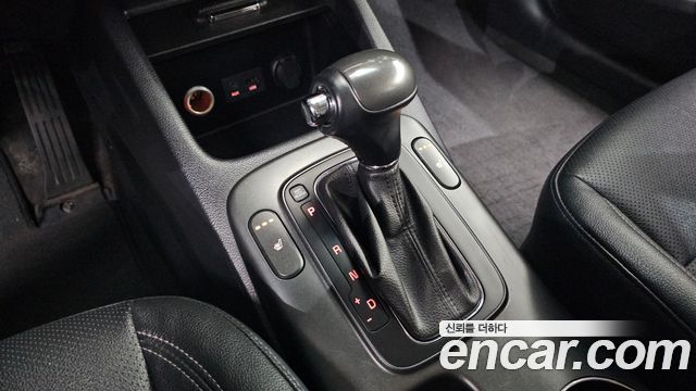 Kia K3 2014 — photo 9