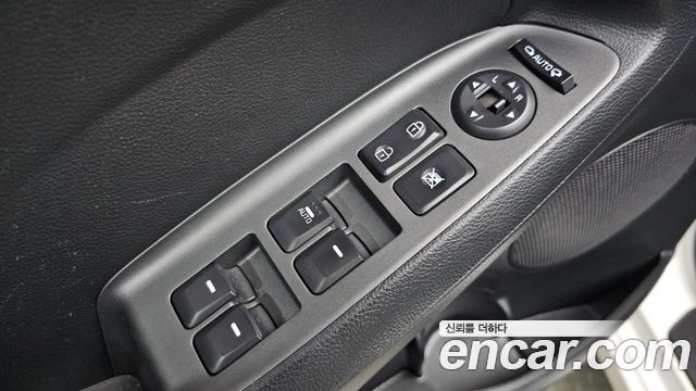Kia K3 2014 — photo 13