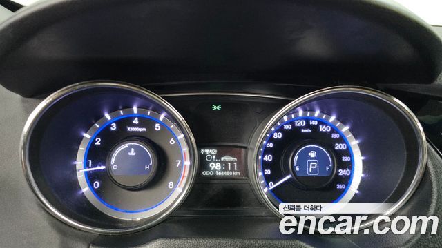 Hyundai Sonata 2010 — photo 8
