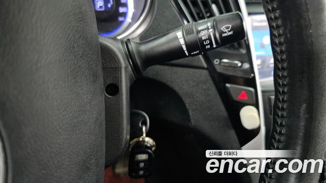 Hyundai Sonata 2010 — photo 16