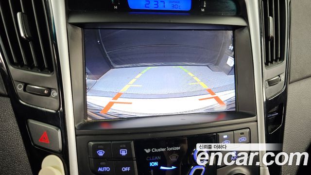 Hyundai Sonata 2010 — photo 18