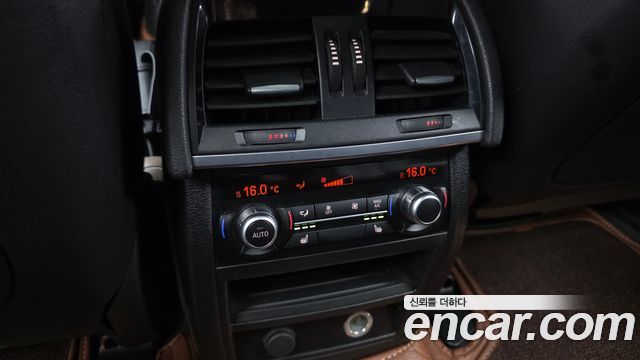 BMW X5 2017 — photo 18