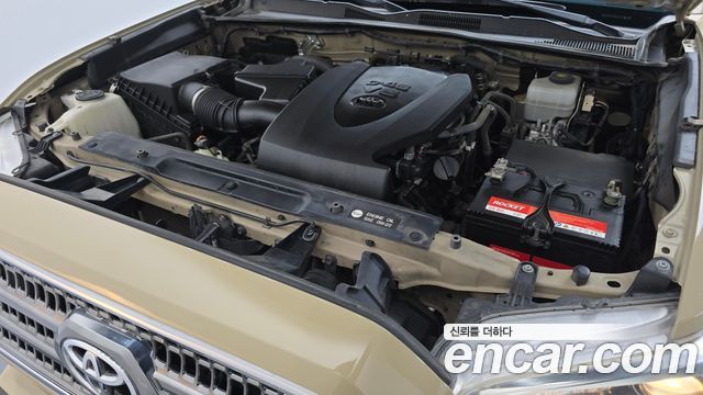 Toyota Tacoma 2017 — photo 6