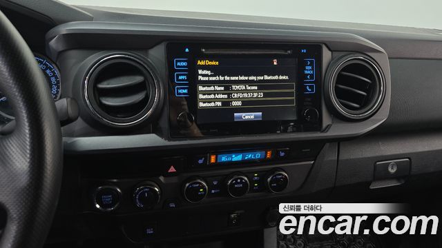 Toyota Tacoma 2017 — photo 20