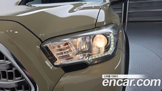 Toyota Tacoma 2017 — photo 8