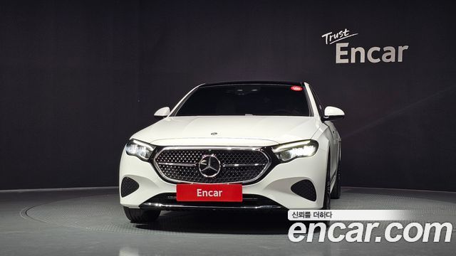 Mercedes-Benz E-Class 2026 — photo 3