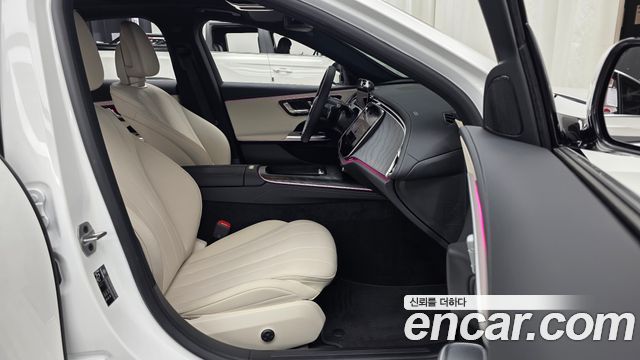 Mercedes-Benz E-Class 2026 — photo 17