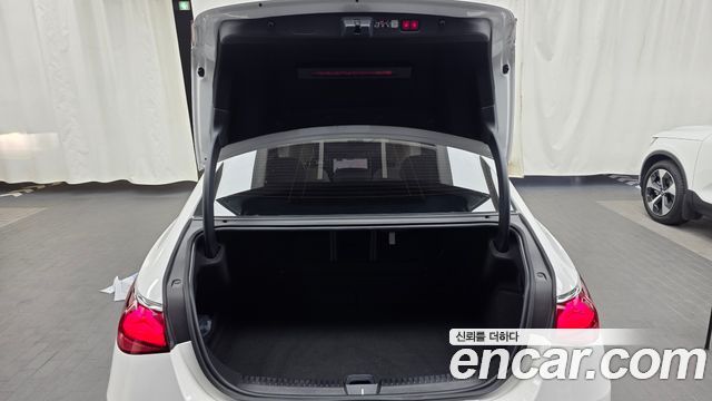 Mercedes-Benz E-Class 2026 — photo 26