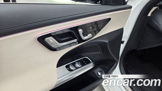 Mercedes-Benz E-Class 2026 — photo 27