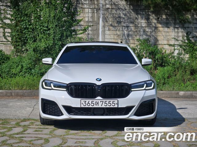 BMW 5-Series 2018 — photo 3