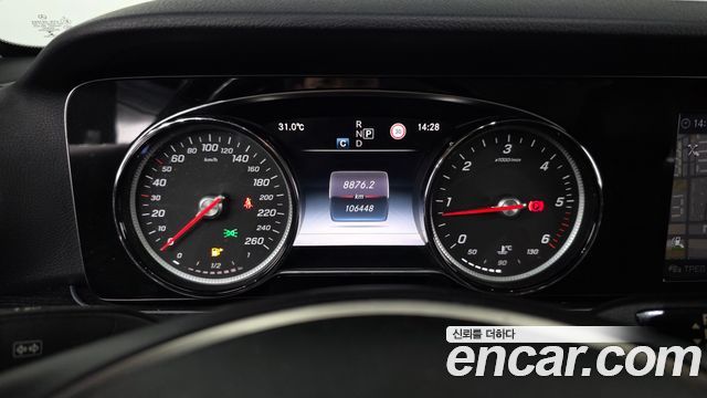 Mercedes-Benz E-Class 2017 — photo 8