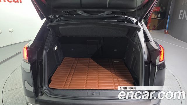Peugeot 3008 2018 — photo 25