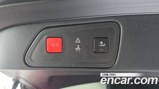 Peugeot 3008 2018 — photo 26