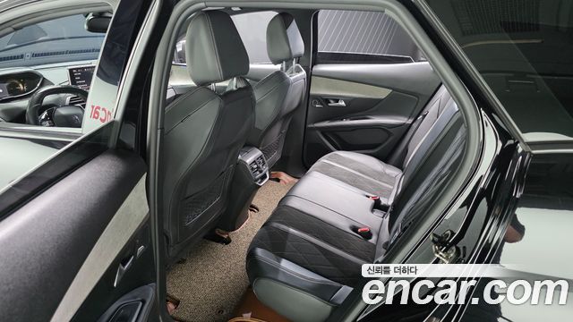 Peugeot 3008 2018 — photo 16