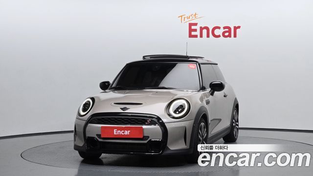 Mini Cooper 2024 — photo 3
