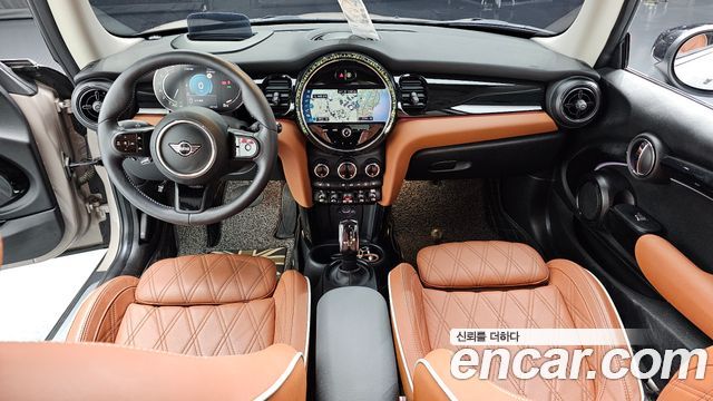 Mini Cooper 2024 — photo 10