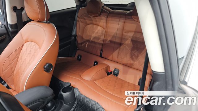 Mini Cooper 2024 — photo 17