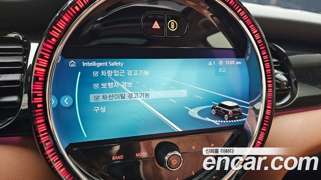Mini Cooper 2024 — photo 22