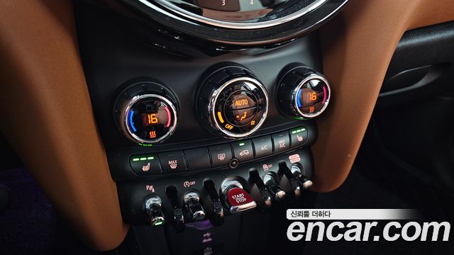 Mini Cooper 2024 — photo 24