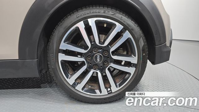 Mini Cooper 2024 — photo 7