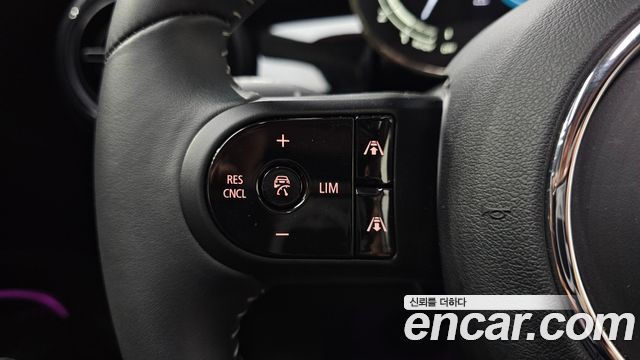 Mini Cooper 2024 — photo 28