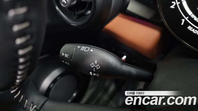 Mini Cooper 2024 — photo 30