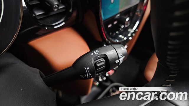 Mini Cooper 2024 — photo 31