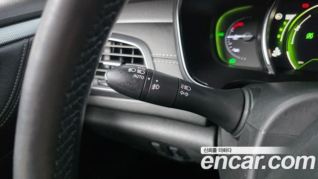 Renault Korea SM6 2020 — photo 28