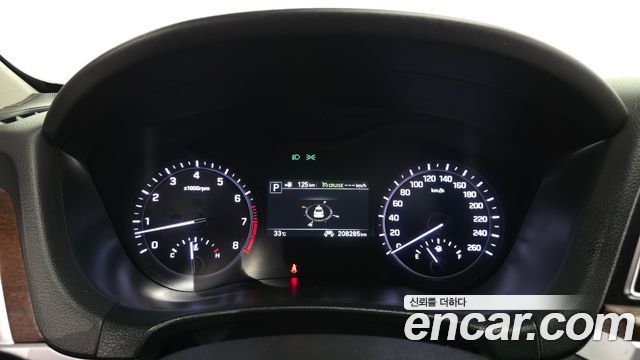 Genesis G80 2017 — photo 8