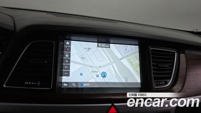 Genesis G80 2017 — photo 14