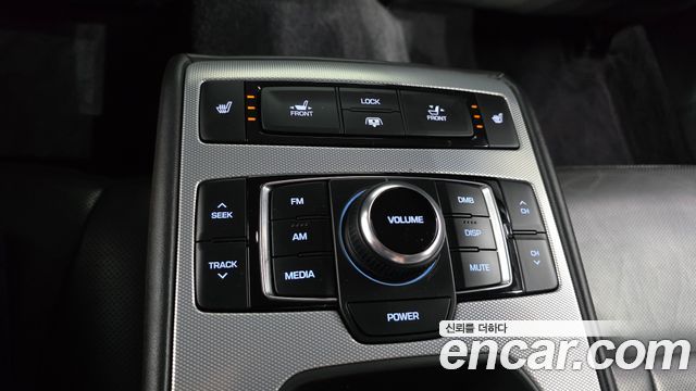 Genesis G80 2017 — photo 16