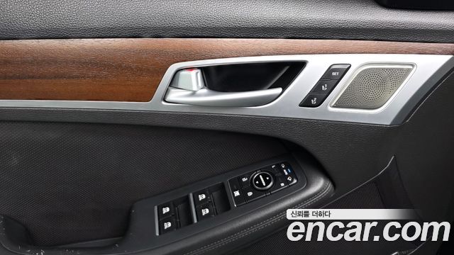 Genesis G80 2017 — photo 19