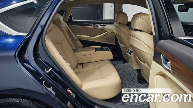 Genesis G80 2020 — photo 11
