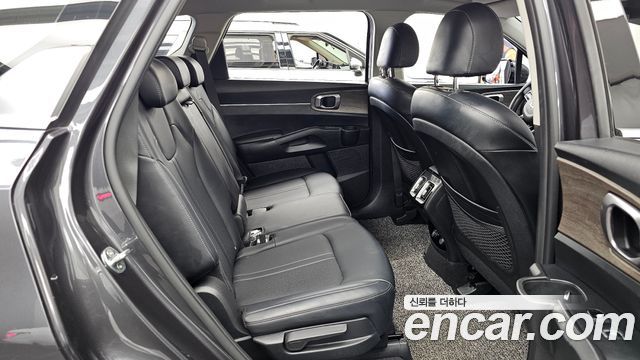 Kia Sorento 2021 — photo 18